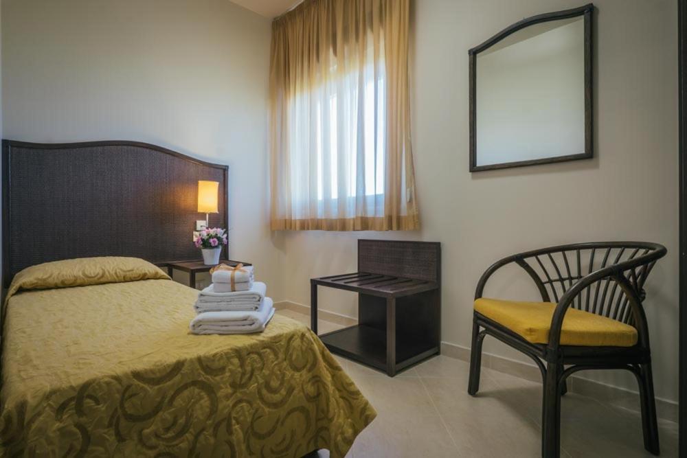 Hotel Costa Azul Balestrate Eksteriør billede