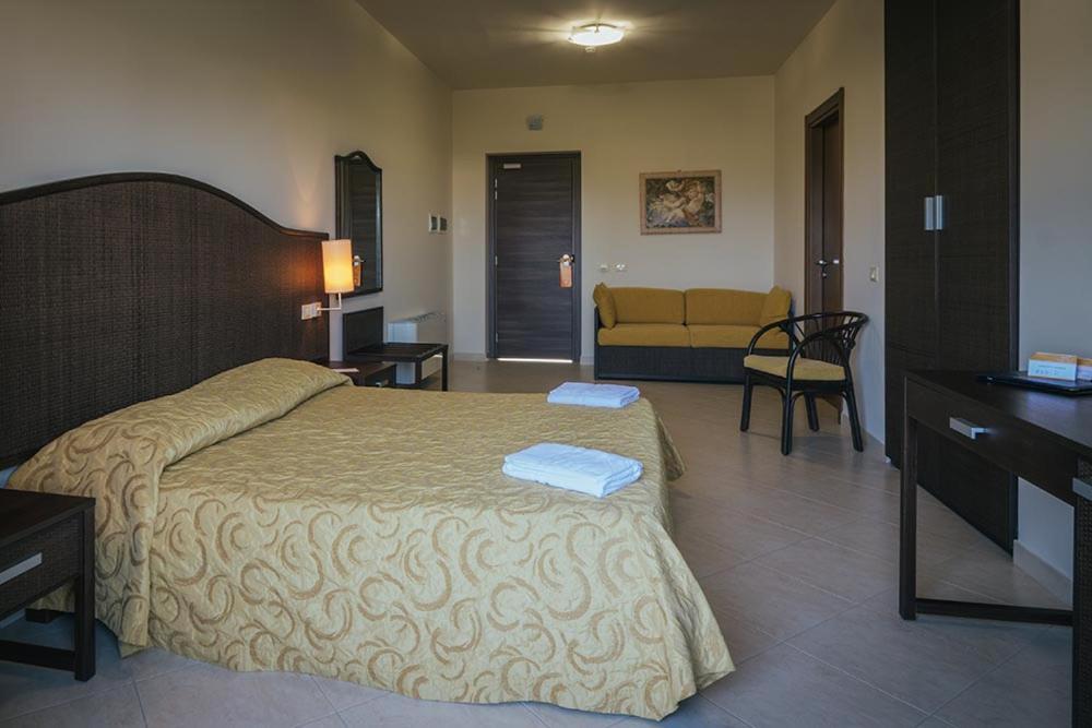 Hotel Costa Azul Balestrate Eksteriør billede