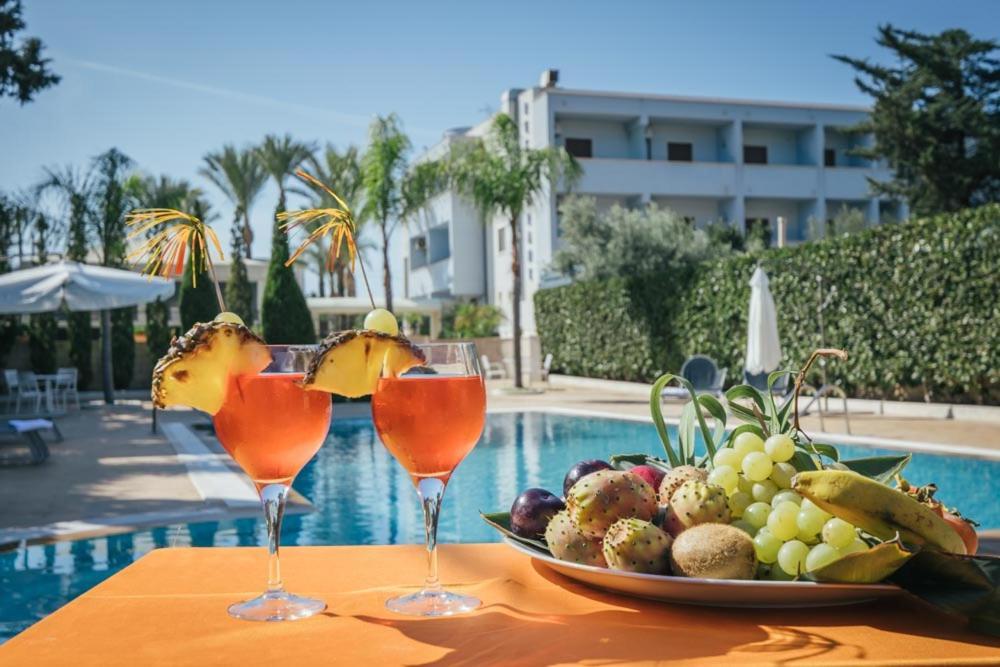 Hotel Costa Azul Balestrate Eksteriør billede