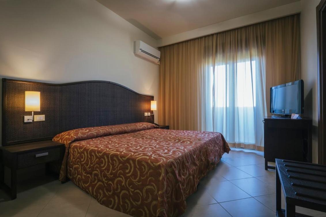 Hotel Costa Azul Balestrate Eksteriør billede